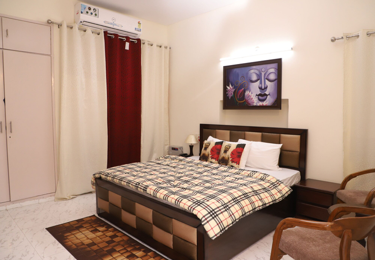 Bedroom 3, Maplewood Stay, Delhi