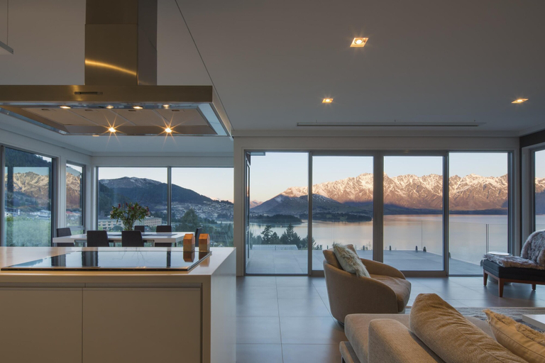 Others 3, The Views and Spa by Staysouth, Queenstown-Lakes