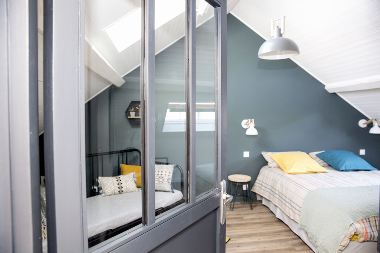 Bedroom 5, Une Odeur de Tilleul, Loire