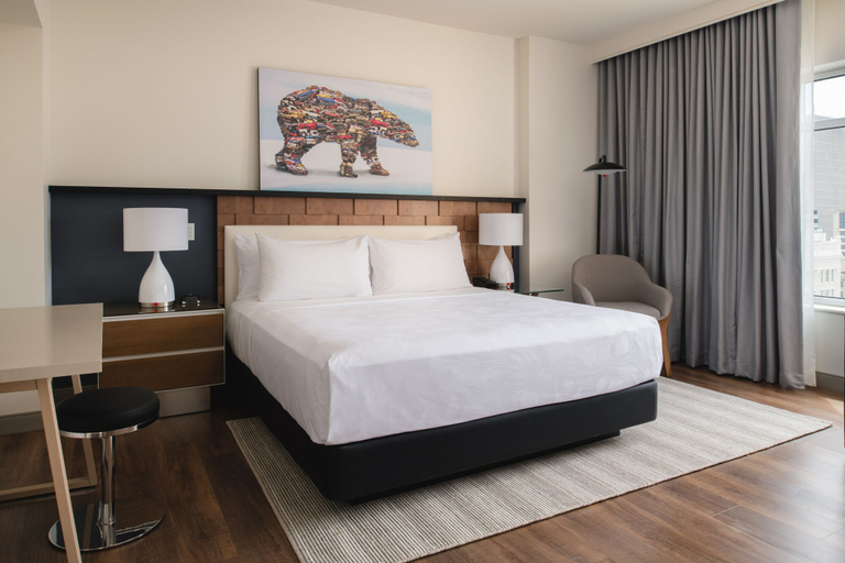 Bedroom 2, The Bidwell Marriott Portland, Multnomah