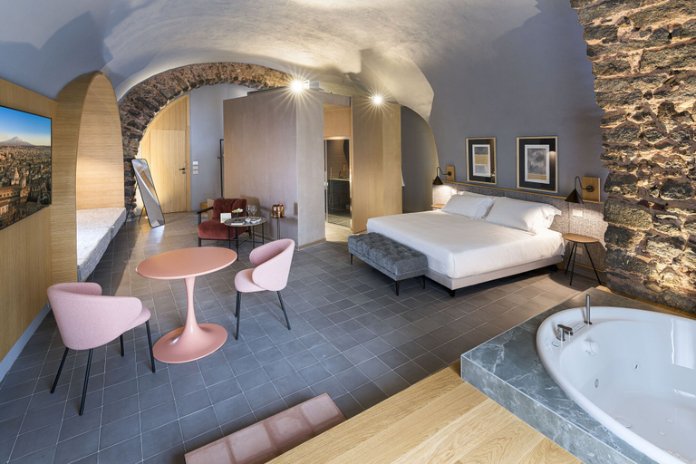Bedroom 5, BASTIÒ PRIVATE SUITES, Catania