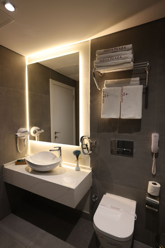 Bathroom 5