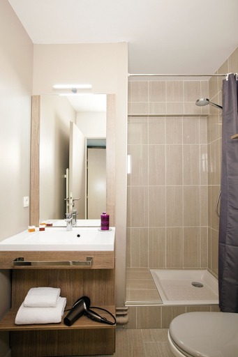 Bathroom 4, Séjours & Affaires Lille Europe, Nord