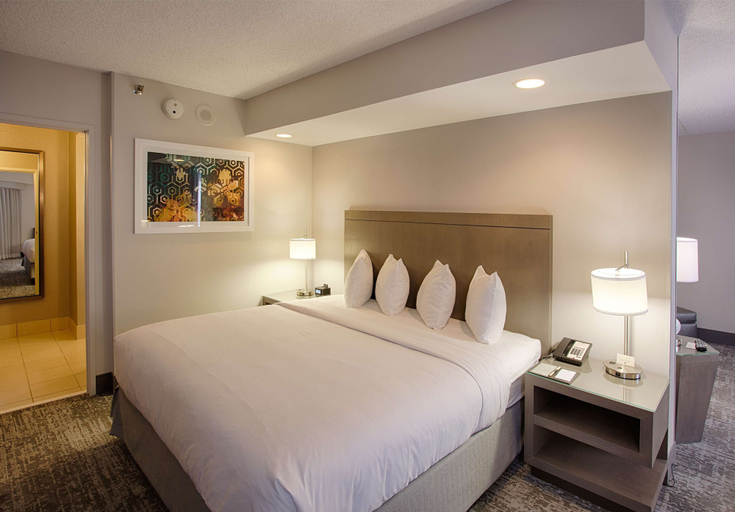 Bedroom 4, DoubleTree by Hilton Denver - Westminster, Adams