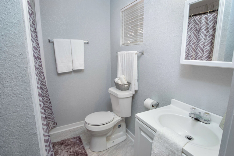 Bedroom 3, Wonderful 3 BR 2 BA Near Downtown, Bexar
