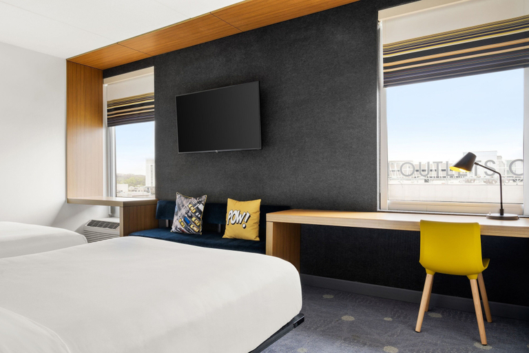Bedroom 3, Aloft by Marriott Chicago O'Hare, Cook