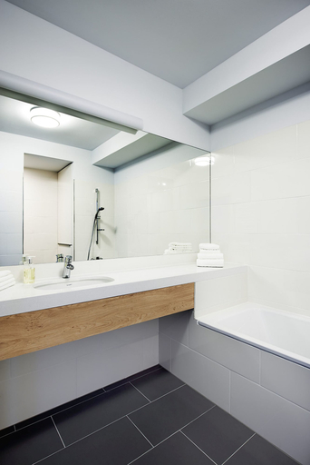 Bathroom 4, Boulevard Ustronie Morskie, Kołobrzeg
