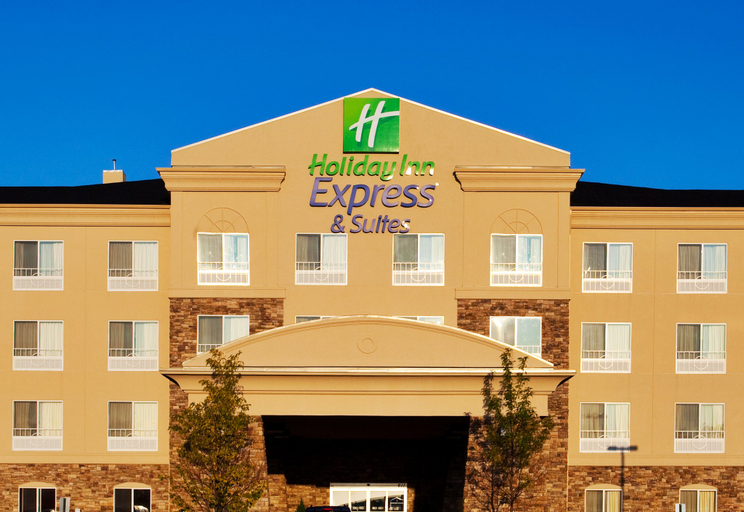 Holiday Inn Express & Suites Chicago North-Waukegan-Gurnee, Lake