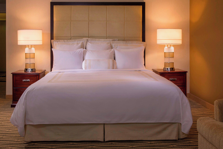 Bedroom 4, BWI Airport Marriott, Anne Arundel