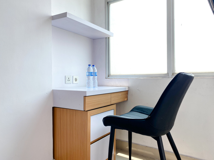 Others 2, Nice and Comfy Studio at Enviro Apartment By Travelio, Cikarang