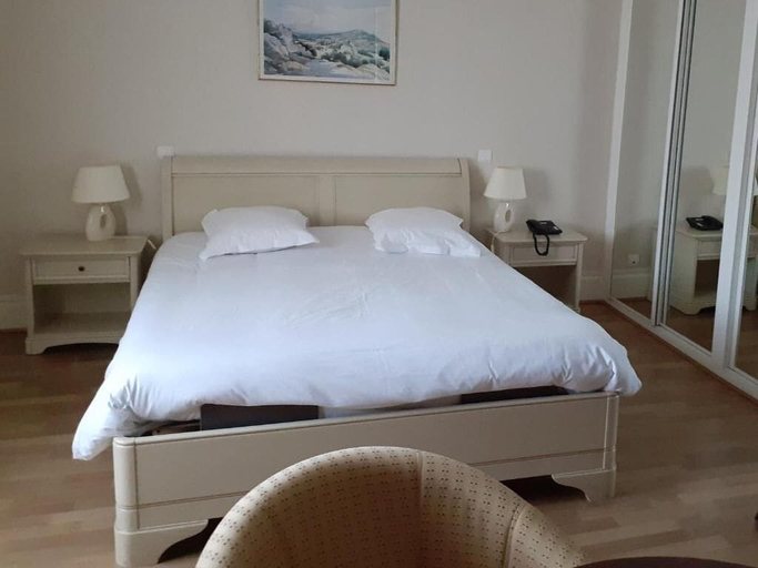 Bedroom 2, VVF Nature Parc Sologne Berry, Neuvy sur Barangeon, Cher