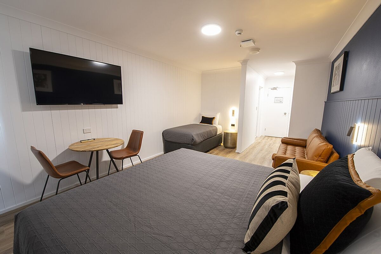 Bedroom 12