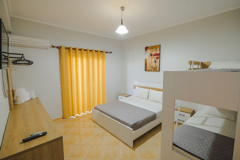 Bedroom 3, Hotel Milo, Sarandës