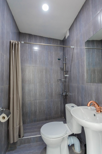 Bathroom 4, Hotel TATO, Tbilisi