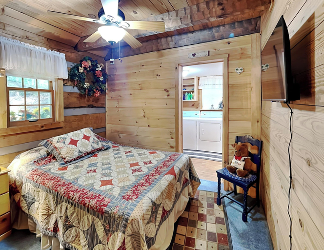 Bedroom 3, Mcalister Nest, Sevier