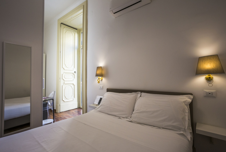 Bedroom 4, Napoli Class Luxury Rooms & Suites, Napoli