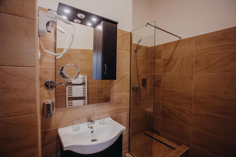 Bathroom 5, Forum Hotel, Szombathely