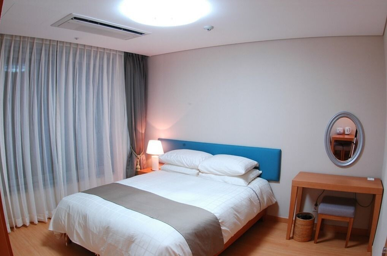 Bedroom 3, Kumho Jeju Resort, Seogwipo