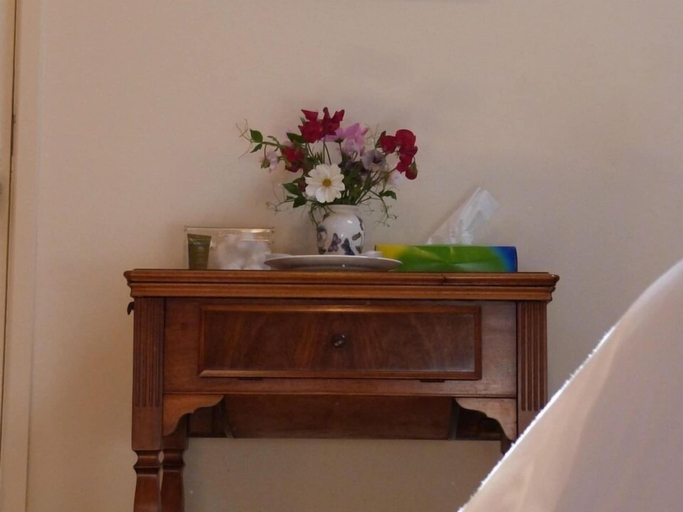 Bedroom 2, Lower Severalls Farmhouse, Somerset