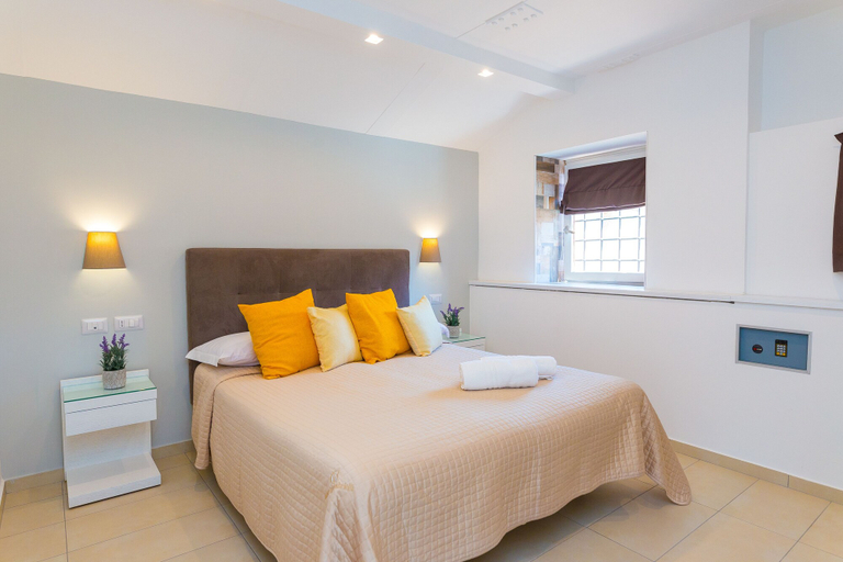 Bedroom 3, Hotel Rivoli, Napoli