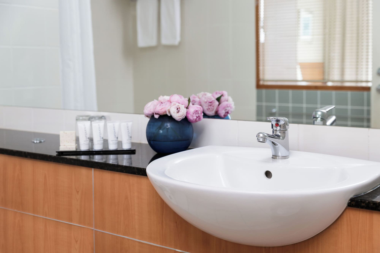 Bathroom 4