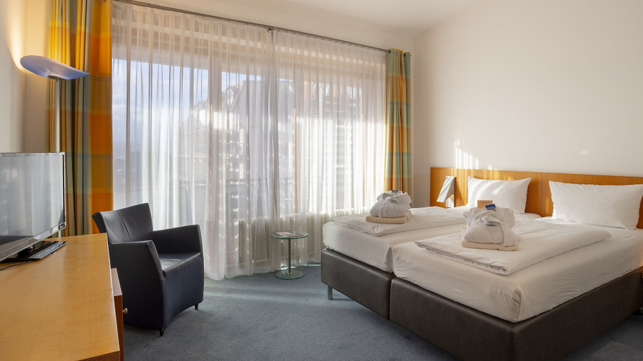 Bedroom 3, Aqualux Wellness & Tagungshotel, Fulda