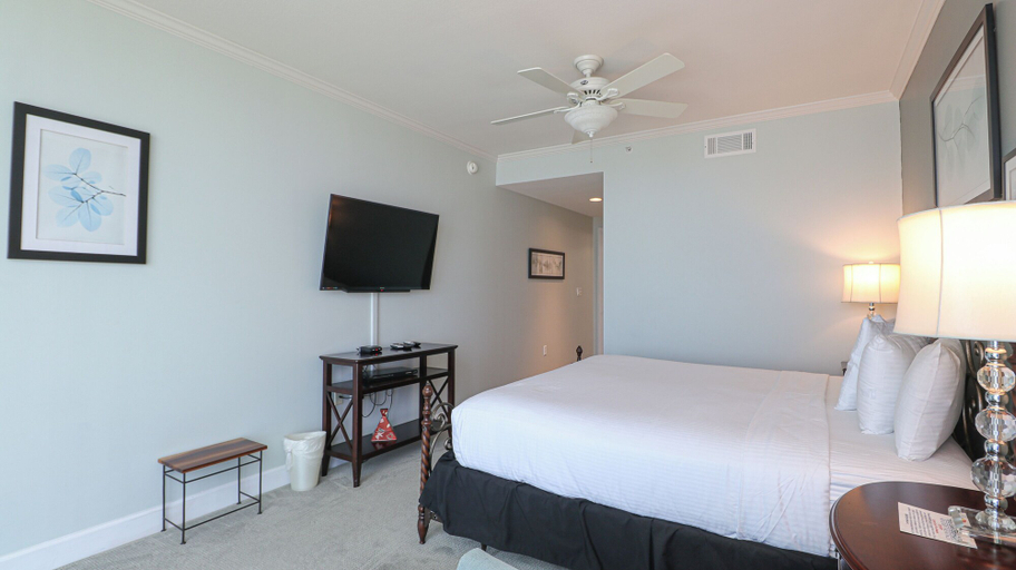 Bedroom 4, Sea Breeze 1002 Penthouse, Harrison