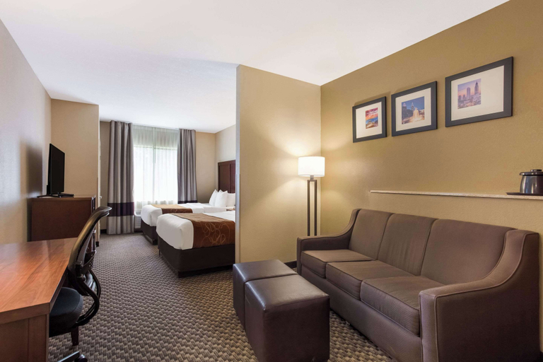 Bedroom 3, Comfort Suites Saraland - North Mobile, Mobile
