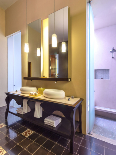 Bathroom 5, Rosas & Xocolate, Mérida, a Member of Design Hotels, Mérida
