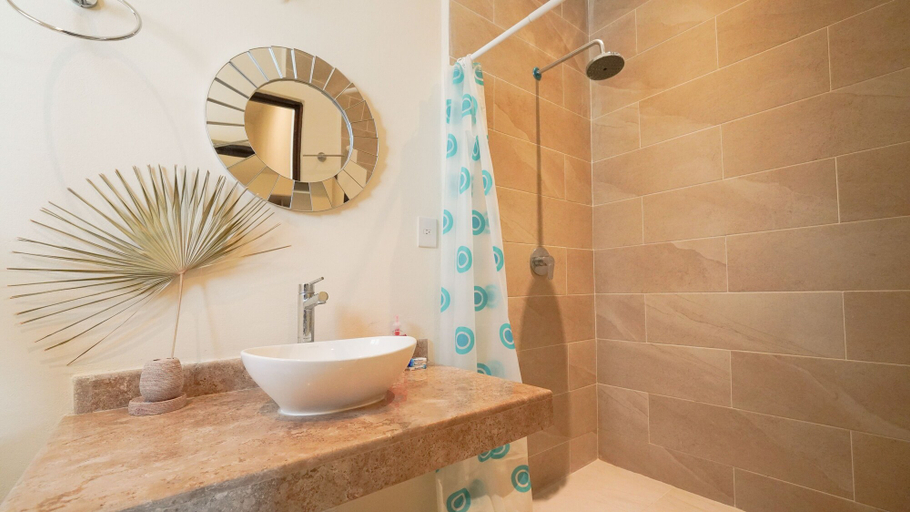 Bathroom 3, Casa Apolinar I Selvanova I Pool, Cozumel