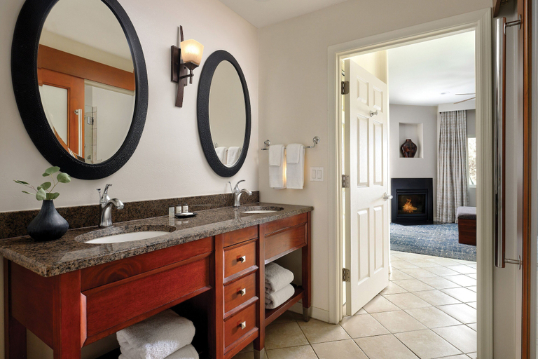 Bathroom 4, Sheraton Desert Oasis Villas, Scottsdale, Maricopa