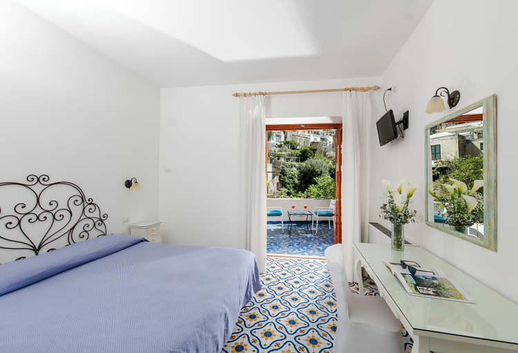 Bedroom 4, Hotel Vittoria, Salerno