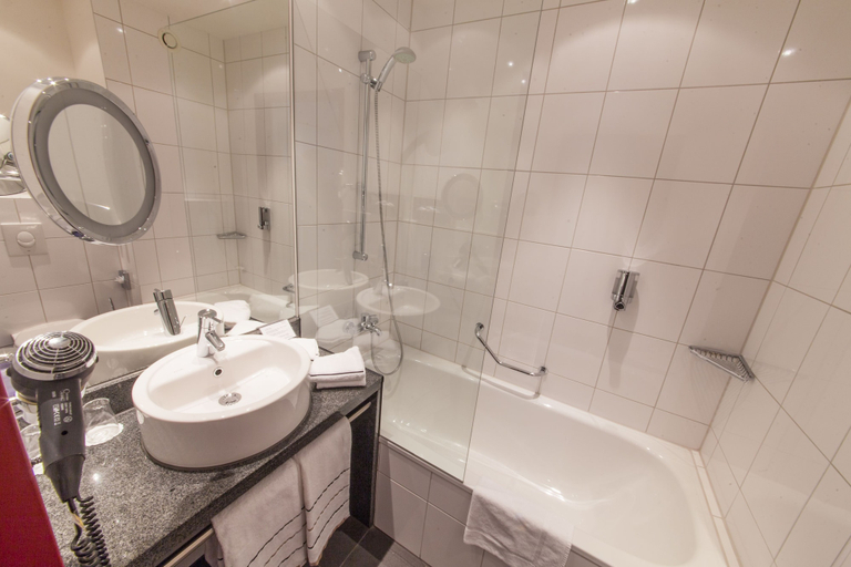 Bathroom 4, NOVINA HOTEL Tillypark, Nürnberg