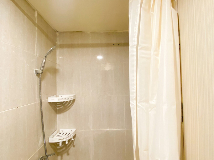 Bathroom 3, Comfortable And Nice 2Br Apartment At Meikarta, Cikarang