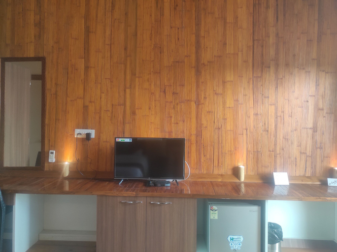 Others 5, Chang's Resort, Kamrup