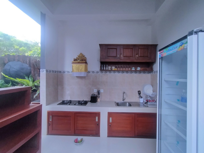 Dining Room 13