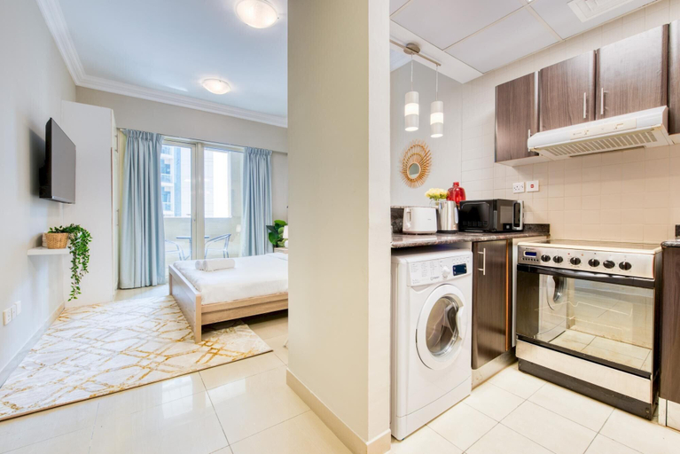 Room 4, Elite LUX Holiday Homes - Fabulous Studio - Access to Beach Metro in Dubai Marina, Dubai