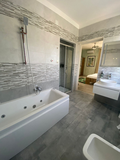 Bathroom 5, Bed breakfast Relais Delta, Rovigo