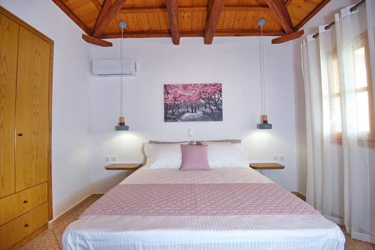 Bedroom 4, Petrino, Thessaly