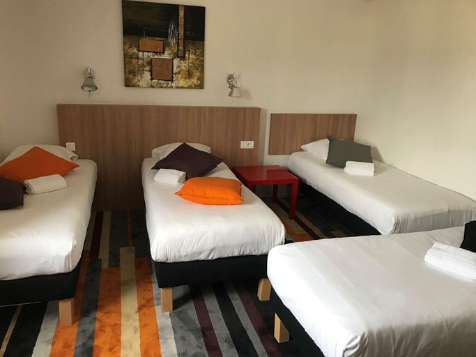 Bedroom 2, Kyriad Direct Agen-Castelculier, Lot-et-Garonne