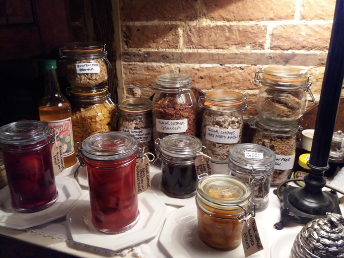 Food & Drinks 5, Tudor Cottage Bed & Breakfast Dorchester, Dorset