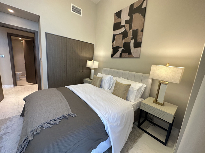 Room 4, Manzil 4BR Penthouse in Dubai Creek w Harbour View, Dubai
