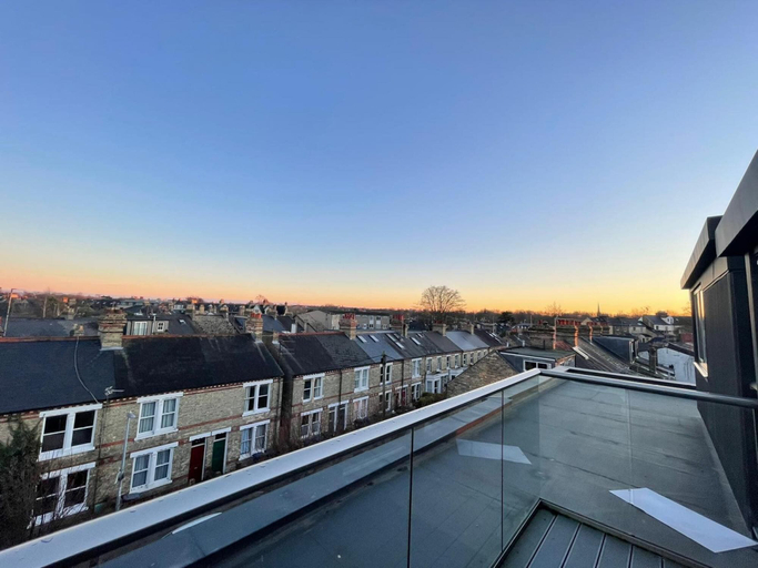 Room 4, Diamond Penthouse in Cambridge, Cambridgeshire