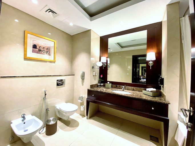 Bathroom 5, Millennium Hotel Doha, Doha