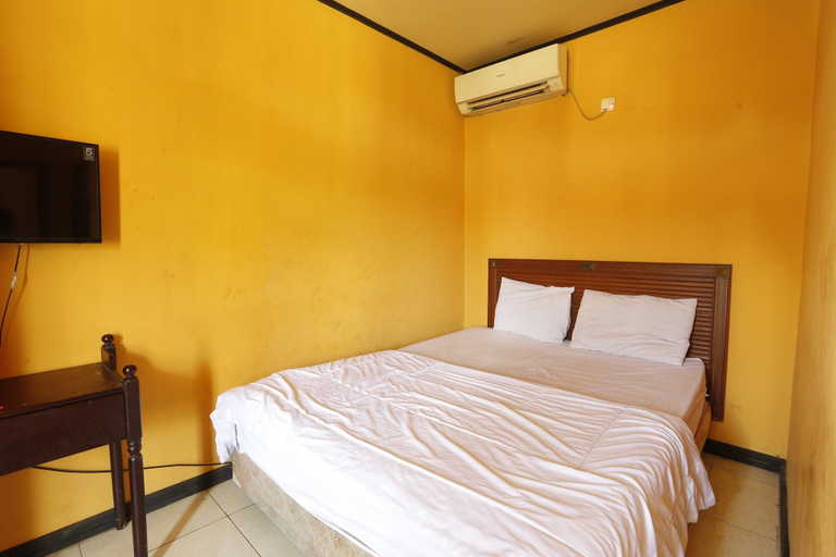 Bedroom 1, Hotel O Guest House Leo Patra, Kutai Kartanegara