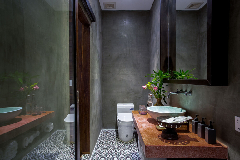 Bathroom 5, Golden Temple Villa, Siem Reap