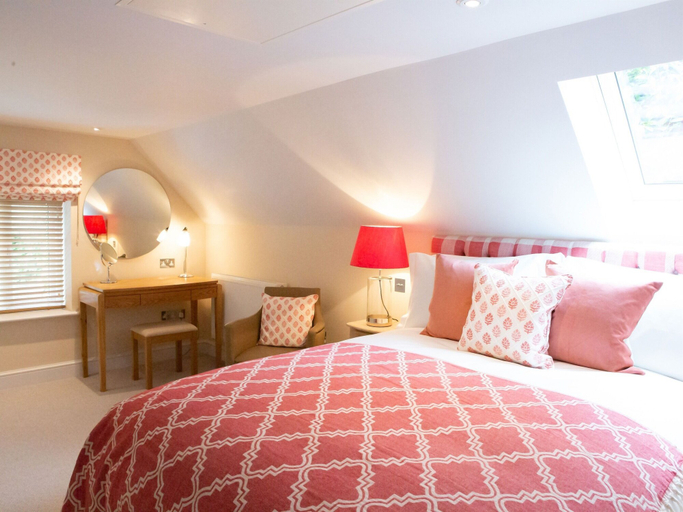 Bedroom 2, The White Horse Inn, West Sussex
