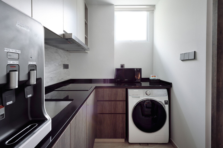 Others 5, Service Residence at Stevens, Singapura