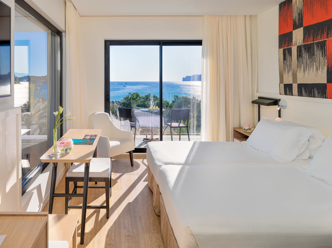 Bedroom 2, H10 Casa del Mar, Baleares