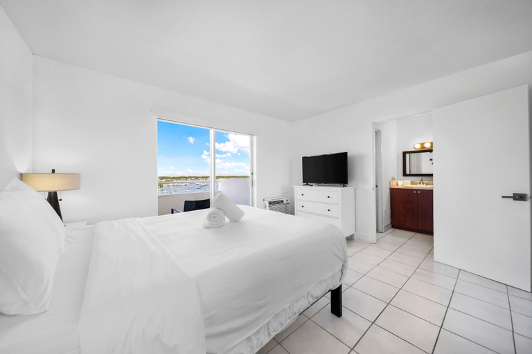 Bedroom 1, Waterfront One-Bedroom Apt, Miami-Dade